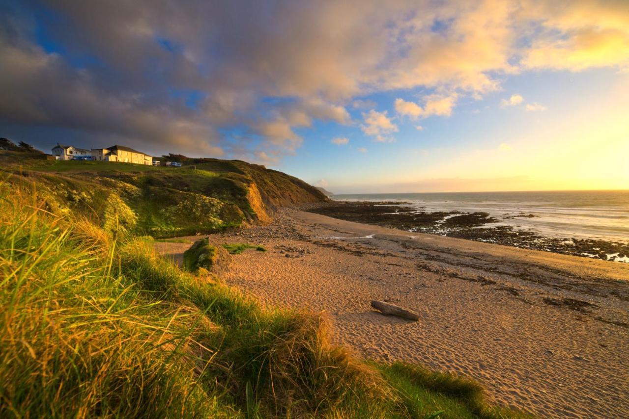 Oa Surf Club Bed and Breakfast Bude Buitenkant foto